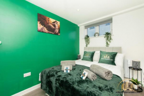 Artemis Apartment - The Hunting Watch of Town